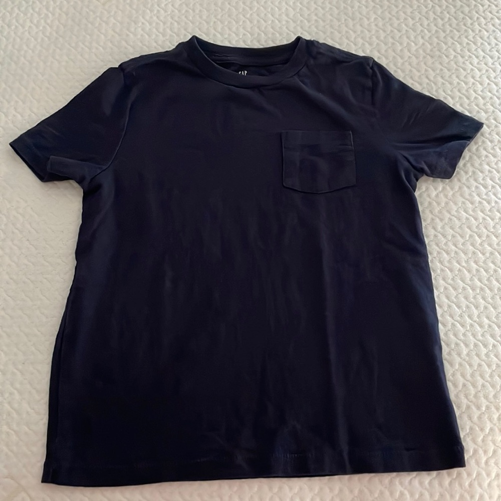 GAP Kids Size Small Navy Blue Pocket Tee Shirt
